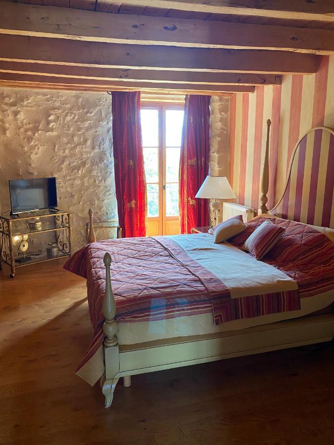 Le Domaine De Tizo Hotel Saint-Victor-de-Morestel Екстериор снимка