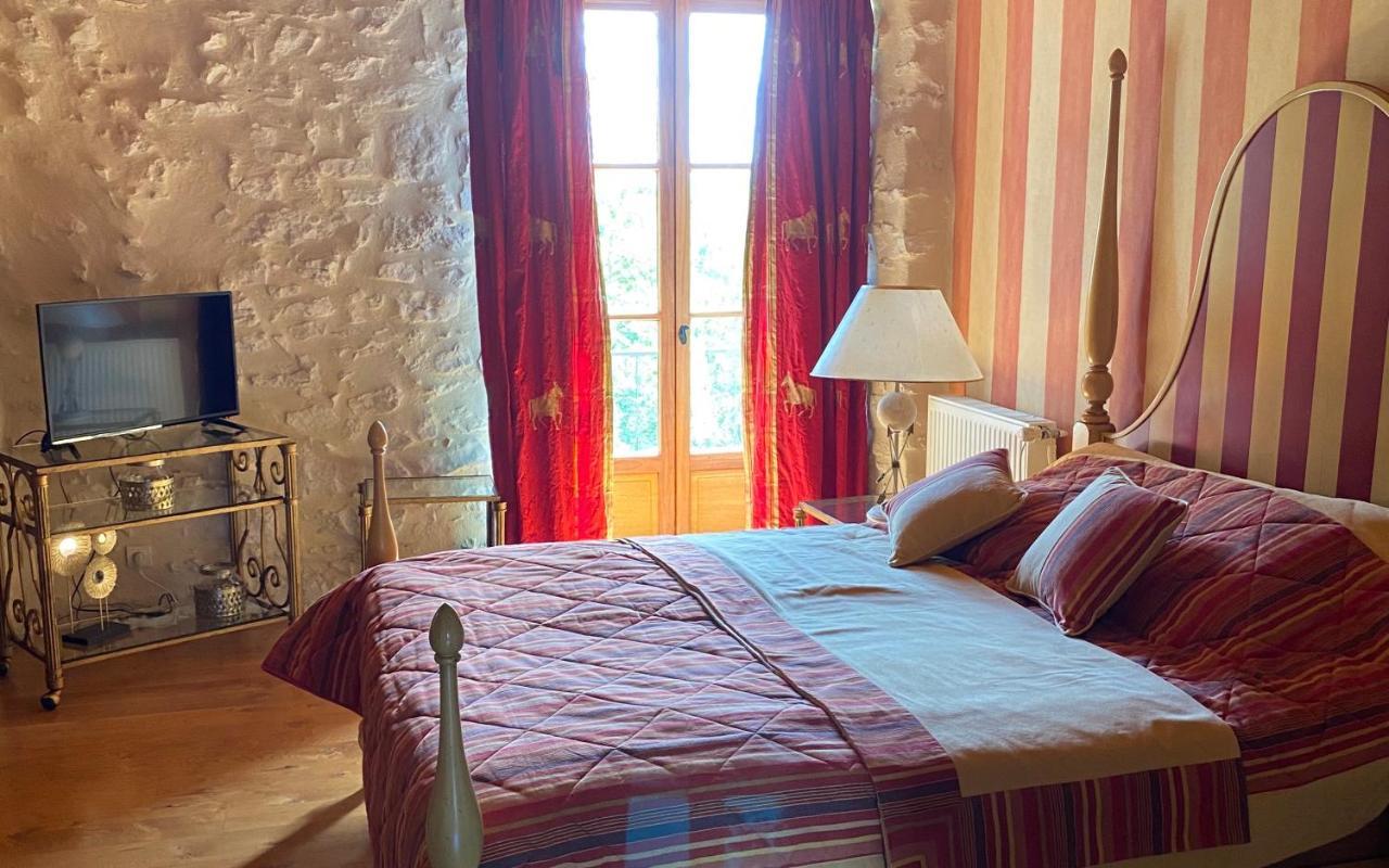 Le Domaine De Tizo Hotel Saint-Victor-de-Morestel Екстериор снимка