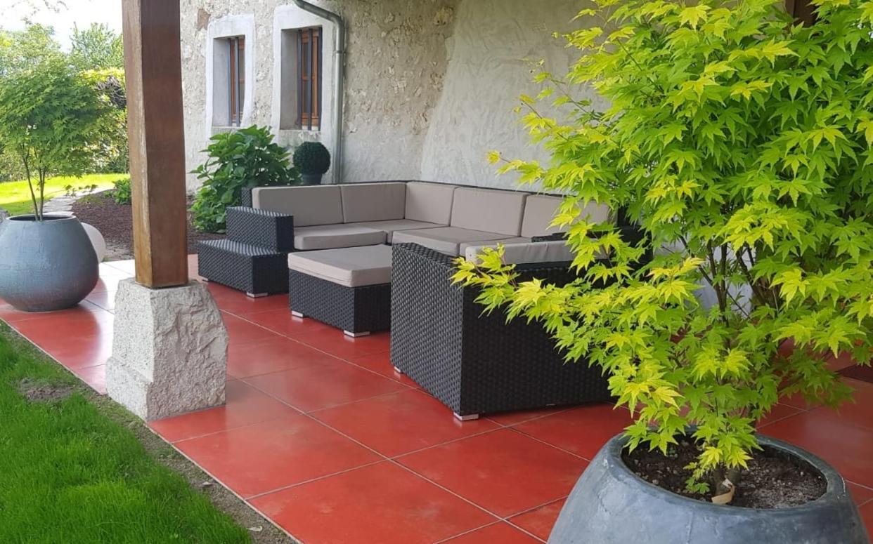 Le Domaine De Tizo Hotel Saint-Victor-de-Morestel Екстериор снимка